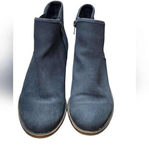 Kenzie Gray Ankle Boots - Picture 2 of 6